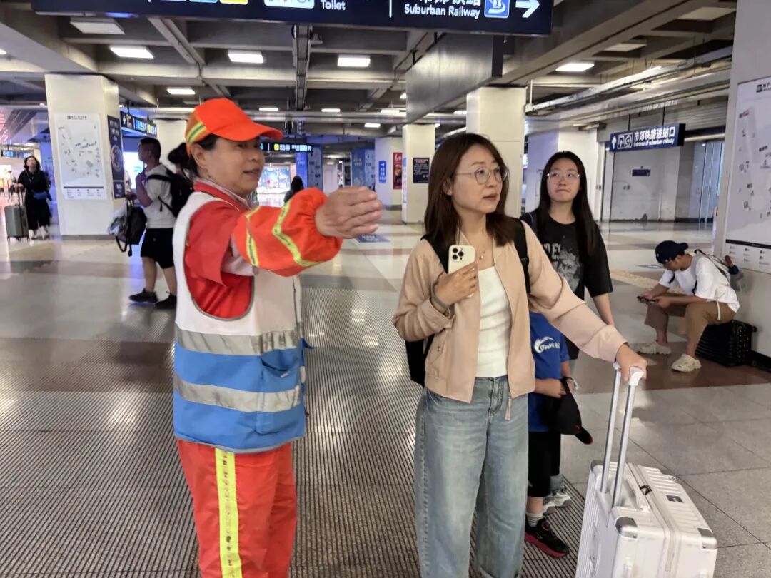 防汛进行时 北京市重点站区全力应对强降雨天气