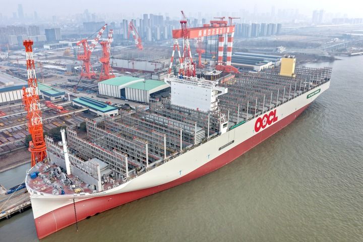 2026年2月2日在江苏省南通市崇川区船舶海工产业带拍摄的建造中的船舶（无人机照片）。