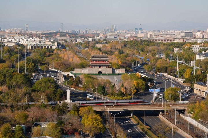 北京中轴线和城市景观（2025年11月13日摄）。